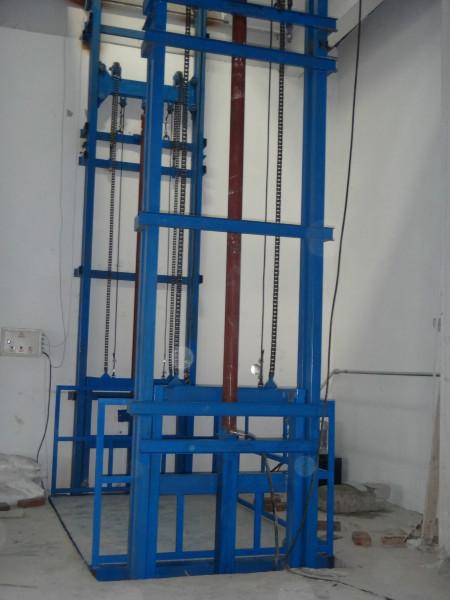 導(dǎo)軌式升降機(jī)與剪叉式升降機(jī)的不同之處(圖2) \